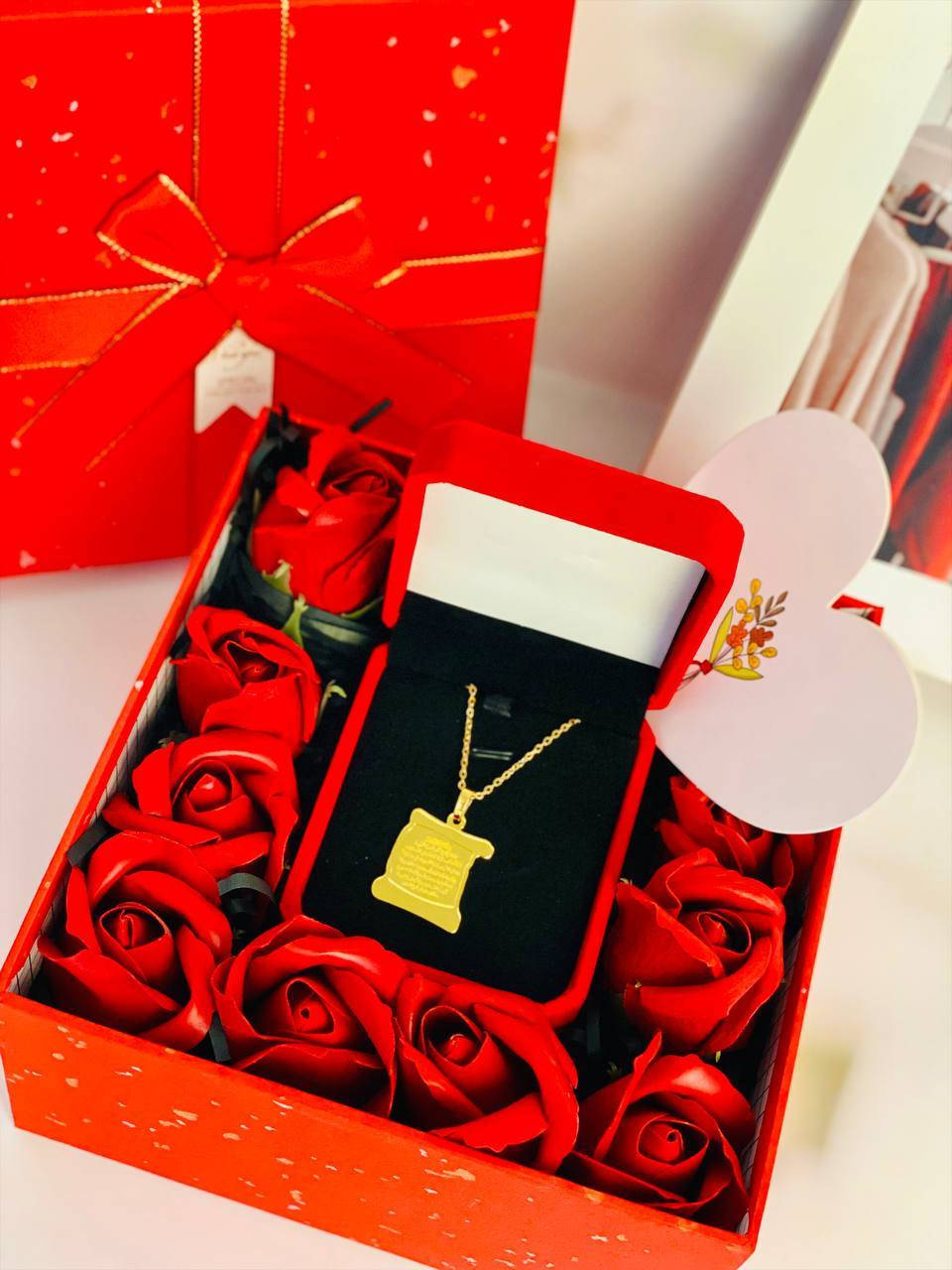 هدايا نسائية بشكال جميلة ورائعة تنفع كهدية لاقرب انسانة على قلبك/ج وتنفع هدية لعيد ميلاد بشكل حلو ومرتب
للحجز والاستفسار مراسلة الصفحة


**إذا كنت صاحب هذا الإعلان وتريد حذفه لأي سبب، رجاءا أرسل رسالة إلى الدعم الفني**