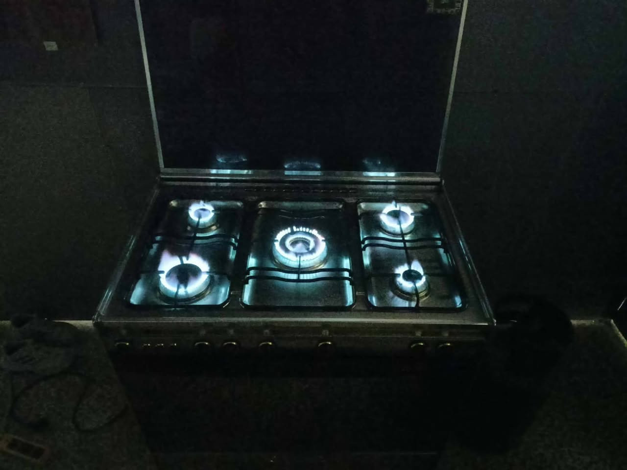 طباخ كريازي مصري نظيف جدا جدا .
شغال كامل عيون وفرن 
السعر 250 وبي مجال


**إذا كنت صاحب هذا الإعلان وتريد حذفه لأي سبب، رجاءا أرسل رسالة إلى الدعم الفني**