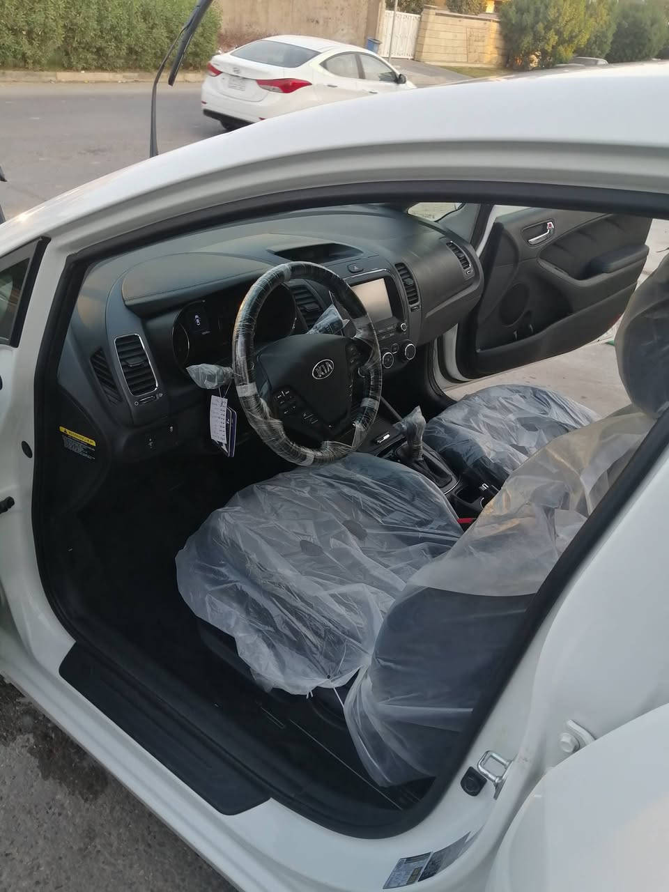 فورتي ٢٠١٨
فنه S

محرك ۲۰۰۰ دوش
 
بالعراق مكفوله من الحادث ما عدا حالوب قليل

لد امامي

٣ وضعيات قیادة
شاشه كبيره

ويل كب بلادي

کير at

رقم اربيل بأسم شركه

ماشيه (٦٨ )حقيقي

شادلهه منضومه زنون
 
باتري اميرون امريكي جديد

تخم تاير كوري جديد 

حادث قبق جنطه فقط موضح بالصور

*********** اتصال او وتساب
