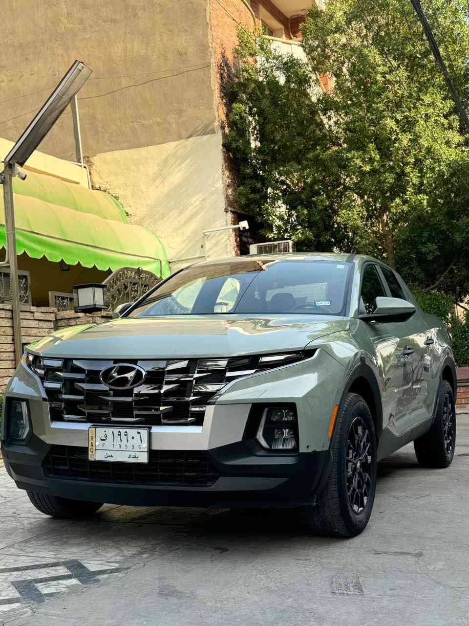 هونداي سانتا كروز
موديل 2022
السعر 20.000$مرقم بغداد وبيها مجال بسيط
نص فول  
دبل اكسل 
السياره صبغ جاملغ  الخلفي وباب الخلفي مبدل اصلي نفس الون جهة السايق 
بدون إرباك كل الارباكات سليمه عدى الكشن طاك
السياره موجوده في بغداد 
*********** 
مكاني  زيونة
