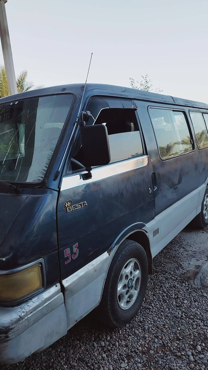 السلام عليكم كيا للبيع موديل 95 سياره نظيفه وخيره من الله بلاديه داير حبل سياره مال جني جير مكينه خير من الله سياره سنويتها لل 27 سعر 45 🚌***********
