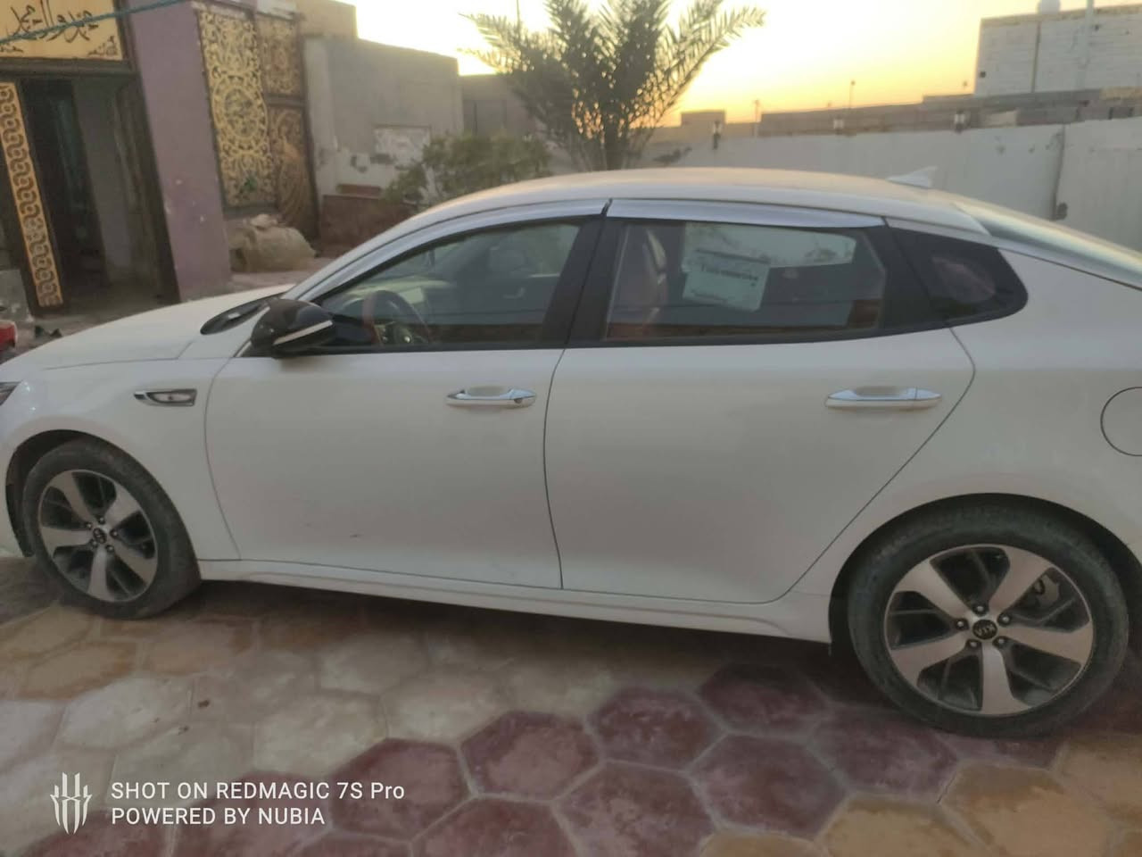 ياالله اوبتيما كي5 كوريه موديل 2018سياره جديده منقصهه برغي تخم تاير قبل شهر حداديه بل جيس بيهه سياره ربع متصرف عليهه جهازه ع اخر حبايه رقم دولي بسمنه التفاصيل أكثر ***********
