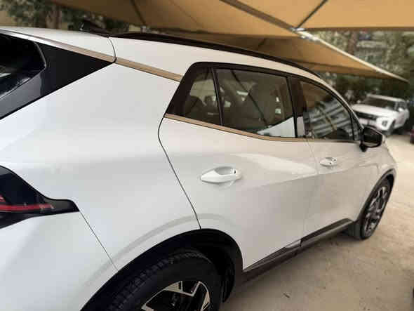 السلام عليكم ورحمة الله وبركاته 
سبورتج 2023  ‏خليجي رقم بغداد
شركة ضمان الدولية 5سنوات
بصمه تشغيل وتشغيل عن بعد
دخول ذكي
ماشيه 62 الف km 
مكفوله كفاله عامه
فول بنوراما  
كراسي الاماميه والاستيرن تدفىه
كراسي كهرباء
ويل 19
عدادات دجتدل متصله مع الشاشه
أربعه انظمه قياده
هند بريك دكمه
مانع انزلاق
نظام نزول منحدرات
شاحن واير لس 
تحكمات استيرن +شفتات استيرن سبورت
حساسات أماميه خلفيه 
لا يتات إماميه خلفيه LED
كشافات ضباب كأمره خلفيه
مرايات شفط +إشاره بالمري 
نظام وقوف ذكي
المكان بغداد 
السعر 238     
للأستفسار 
***********
