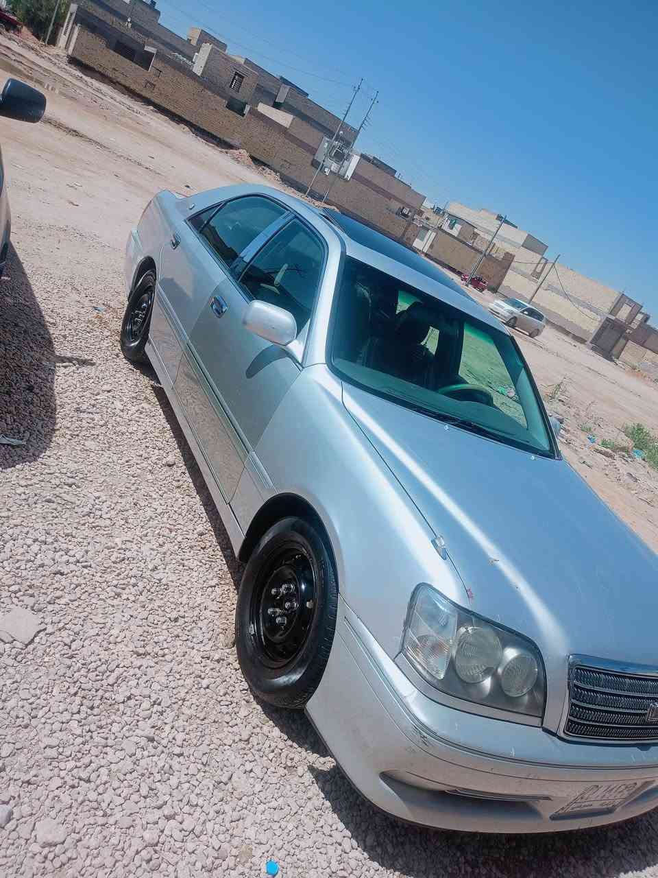 سلام عليكم ملكه للبيع سياره مفحوصه وهزه  جديده امس كملته سياره عدله 3 دكم فتحه ديفور  الكبير سعره 70  وبيه مجال قليل او مراوس حسب القناعه  *********** مكان سياره بنجف حي النداء
