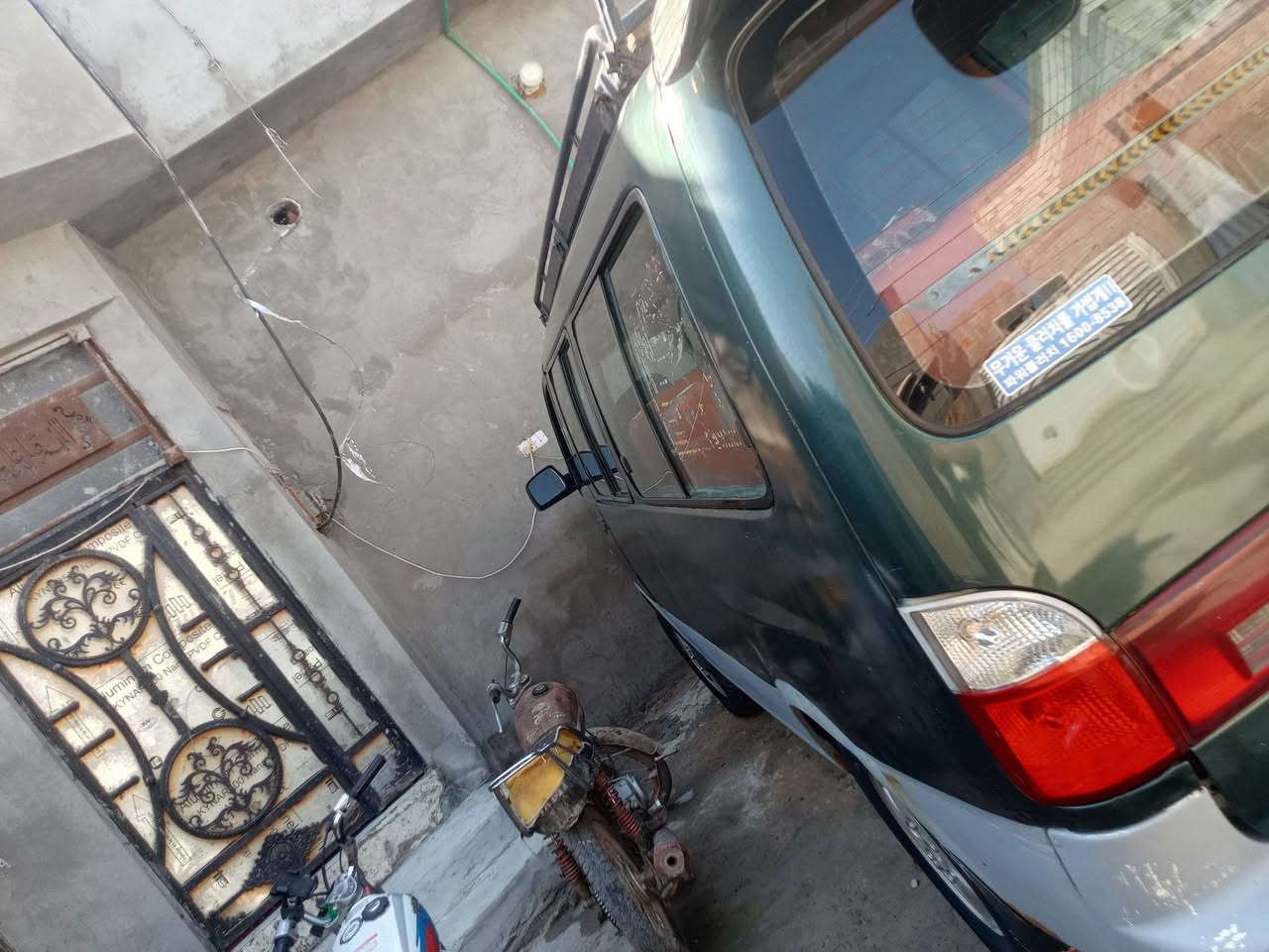 سلام عليكم كيه بريجو مبجم منغولي مديل 97 رقم بصره سنويه جديده بسمي 2030 مكينه وكير مسكر جديد حداديه جديده كهربأيات كله شقاله شاشه وكامره خلفيه تخم تاير جديد زنون ابيض دوشمه جديده كشنات منغولي  السعر 70 مكاني بصره ابو الخصيب رقمي ،***********،

