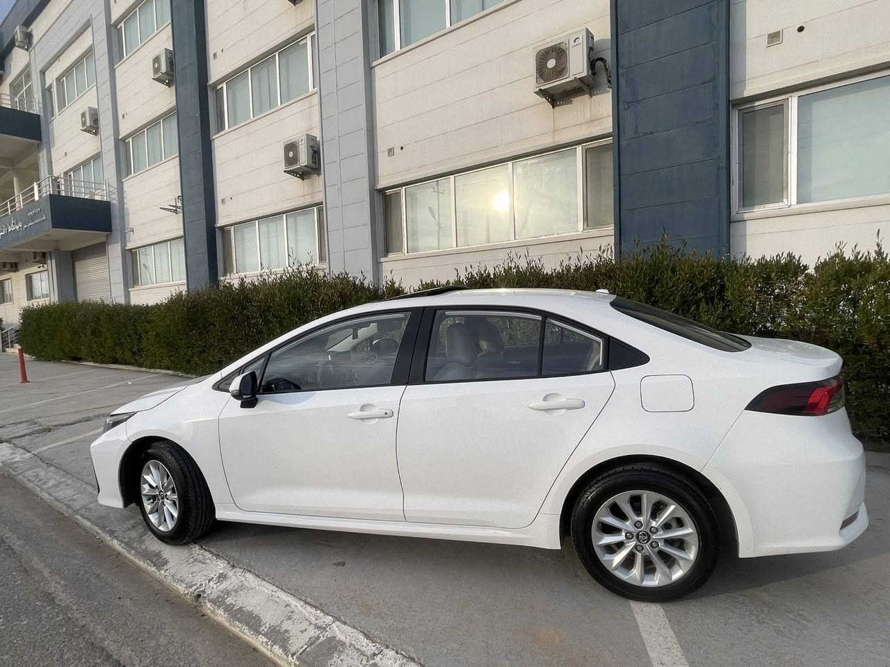 تويوتا كرولا موديئل 2022 سيا ره شا شه كا ميره  سيا ره ڤول  ڤول سيا ره كلين بئ صبخ  12 تور بو يه  ره قه مو سه نه وي  جديت  هه مي بشره ت سعير 145$ مجال مشتر بي  ***********جهئ سياري دهوك
