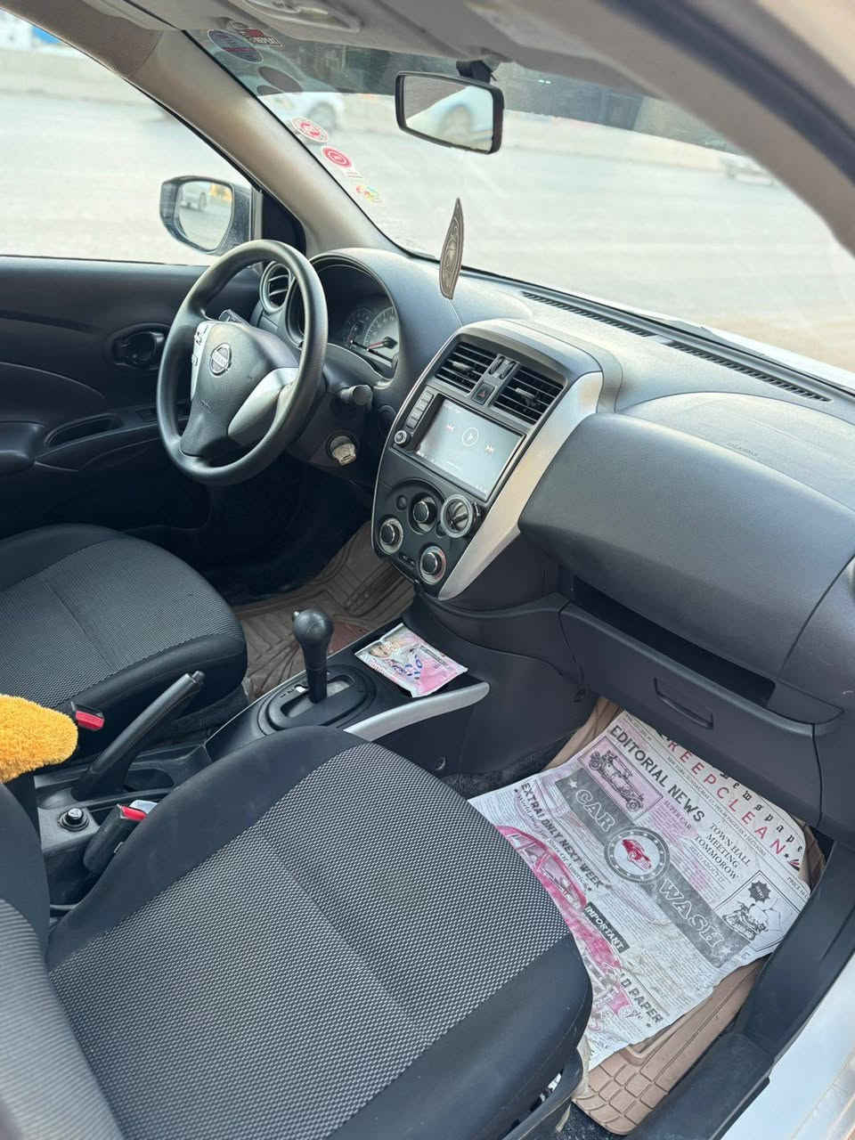 السلام عليكم صني موديل 23
رقم اربيل دولي تريد وكاله تريد تحويل بكيفك 
السياره كفاله تبديل وصبغ بيها بارد كلش قليل مامبين 
شرط السونار وبيها سونار وهم اخذها سونار وين ميعجبك  
مكينه مامفتوحه 
كير مامفتوح عل وضع الشركه 
السياره تخم تاير 
حداديه 
تبريد تدفئه 
ماشيه 51 
مواصفات السياره 
ويل كب 
تبريد خلفي
شاشه 
داخل اسود 
اسبير مانازل ههههه
السعر 122 وبيها مجال بسيط
مكانها حله 
***********
