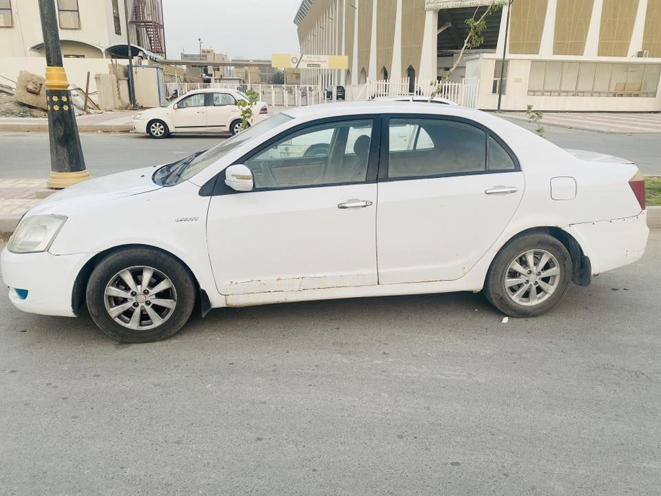 السلام عليكم جيلي موبل FC2011 كير عادي رقم انكليزي بابل بأسمي سنويه ل28 سياره مكينه بلاد 1500 لاتبخير وتنقيصها طبيعي حداديه عوزها ترتيبات بسيطه  تبريد فقط كمبريسر شاشه اندرويد لايتات عالي زنون الكير بي غره بسيطه وبديها بيها خياسات بسيطه اسفل البيبان والدواير  مكانها ناصريه مركز السعر 30 وبيها مجال 
الرقم ***********
