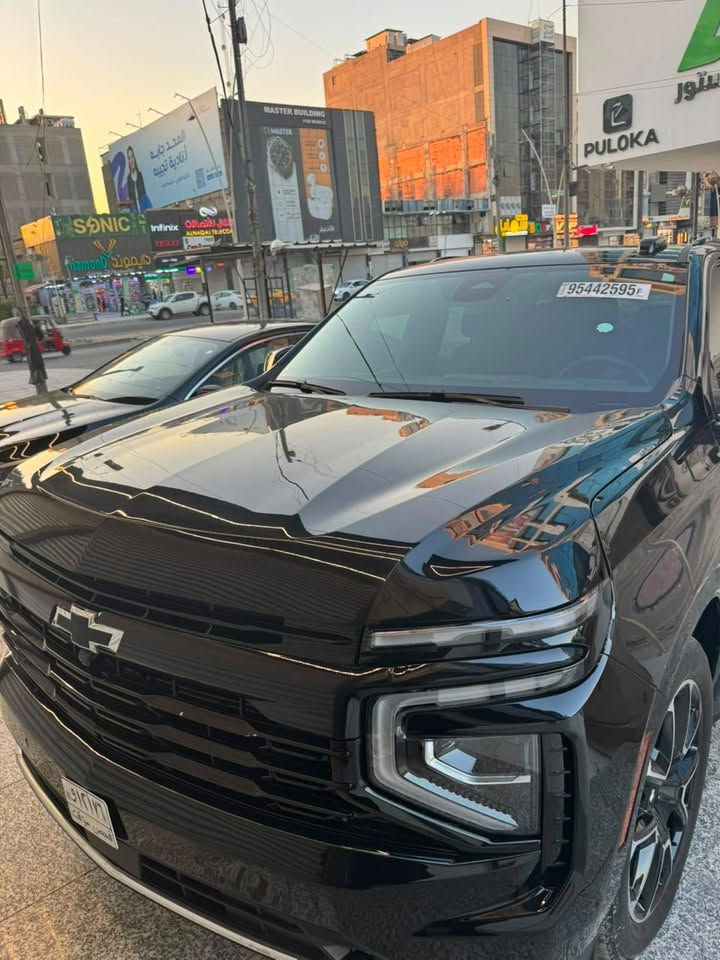 ‏2025 Chevrolet Tahoe RST
شيفروليه تاهو RST 2025

محرك V8 سعة 5.3 لتر بقوة 355 حصانًا
265 كيلو وات] عند 5600 دورة في الدقيقة، عزم دوران 383 رطل-قدم [518 نيوتن متر] عند 4100 دورة في الدقيقة)
مواصفات معروفة.
 دفع رباعي 
نظام تثبيت السرعة التكيفي
أندرويد أوتو
أبل كار بلاي
التحكم التلقائي في المناخ
كاميرا محيطية
بلوتوث
مصابيح الضباب
مقاعد مُدفأة
الدخول بدون مفتاح
تحذير مغادرة المسار
مساعدة الحفاظ على المسار
مقاعد جلدية
أجهزة استشعار/مساعدة وقوف السيارات
باب خلفي كهربائي
مقاعد كهربائية
مساحات استشعار المطر
مكيف خلفي
بدء التشغيل عن بعد
وسائد هوائية جانبية
حزمة السحب
..محيطي Bose مزود بـ 10 مكبرات صوت مع CenterPoint، 

فتحه سقف بانوراما كشنات جلد منفصل VIP كشنات كهرباء شاشه كبيره تدعم ابل كار بلي شاشه العداد كذالك تدعم كار بلي اوتبارك سياره مري كهرباء صندوق كهرباء شفتات ستيرن كير تعليك الجديد نضام الترحيب عند الاقتراب 

صندوق الأمتعة عن بُعد، دخول بدون مفتاح
عجلات، 22 بوصة × 9 بوصة (55.9 سم × 22.9 سم) مطلية باللون الأسود اللامع (تتضمن أقفال عجلات (SFE)، LPO.) (قياسية)
إطارات سوداء مقاس 22 بوصة لجميع المواسم
275/50R22SL
الإطارات، 275/50R22SL لجميع المواسم، لون أسود (قياسي)
عجلة احتياطية فولاذية كاملة الحجم مقاس 17 بوصة
السيارة فول مواصفات فتحه بعد هواي مواصفات 
الحادث مرفق بالصور
رقم / ذوي الشهداء سنه اقل تتحول باسمك
رقم وتساب/***********
رقم الهاتف /‭ ***********‬
