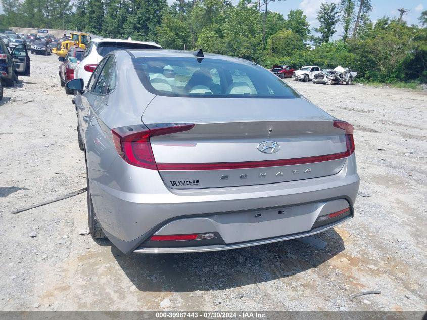 السلام عليكم
سوناتا 2023 وارد امريكي 

لون شمباني 

رقم اربيل 

هزه سنويه كله جديد 

ماشيه 27 الف ميل 

حادث تبديل جاملغ فقط لا دواخل لا ايرباك 

محرك 2500 جي دي اي  

السعر 180 ورقه وبيهه مجال 

رقم صاحب السياره فقط واتساب  ***********
