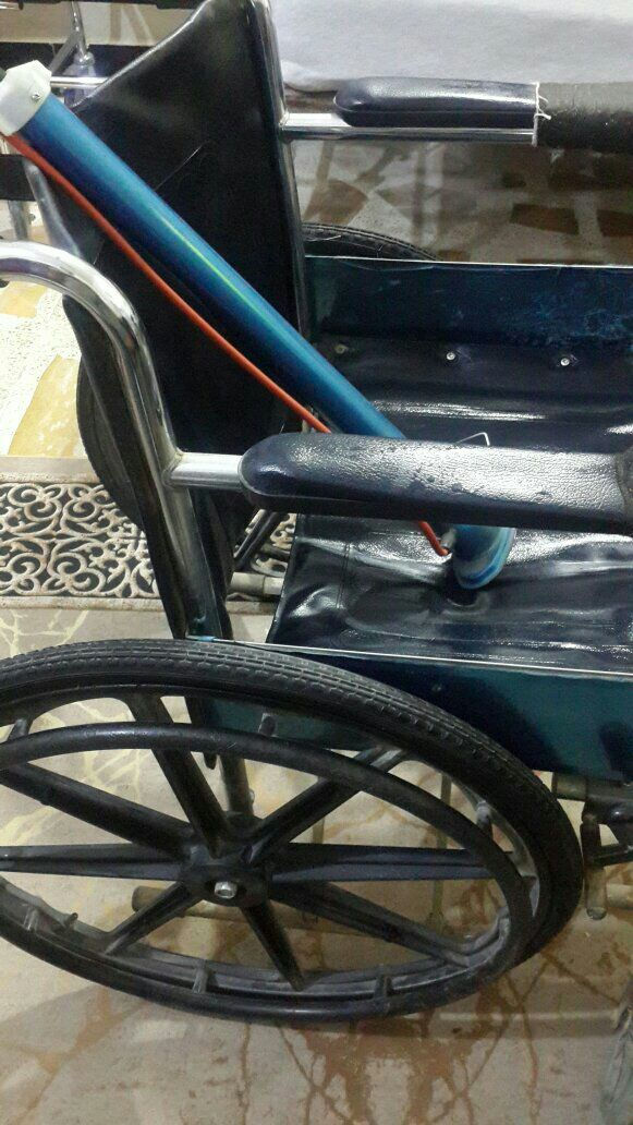 كرسي معوقين مستعمل نوعية جيدة وقياس56 وتايرات جوبلس يطبق في صندوق السيارة دبل بوريس لتحمل الأوزان الثقيلة سعر 85 الف سامراء واتساب ***********
