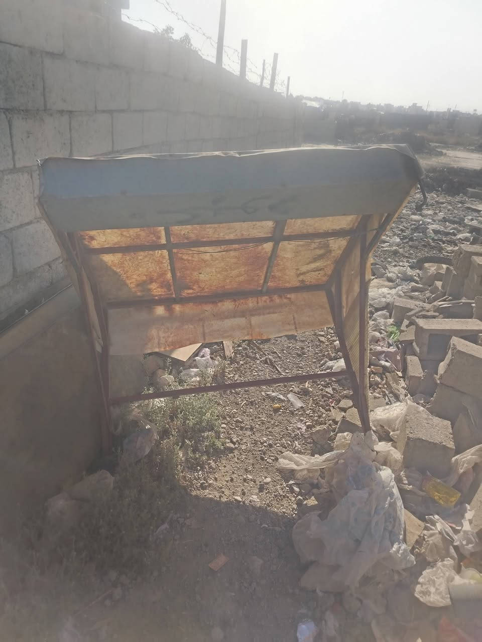 السلام عليكم غراض  للبيع  كلمن وسعره  شراي اتصل  ***********  عنوان كركوك حي العسكري

