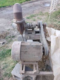 للبيع ماطور ٢٠ حصان ثري فيز  بلادي خنزير ٦*٦ نوعيته فاضل البياتي معروف...