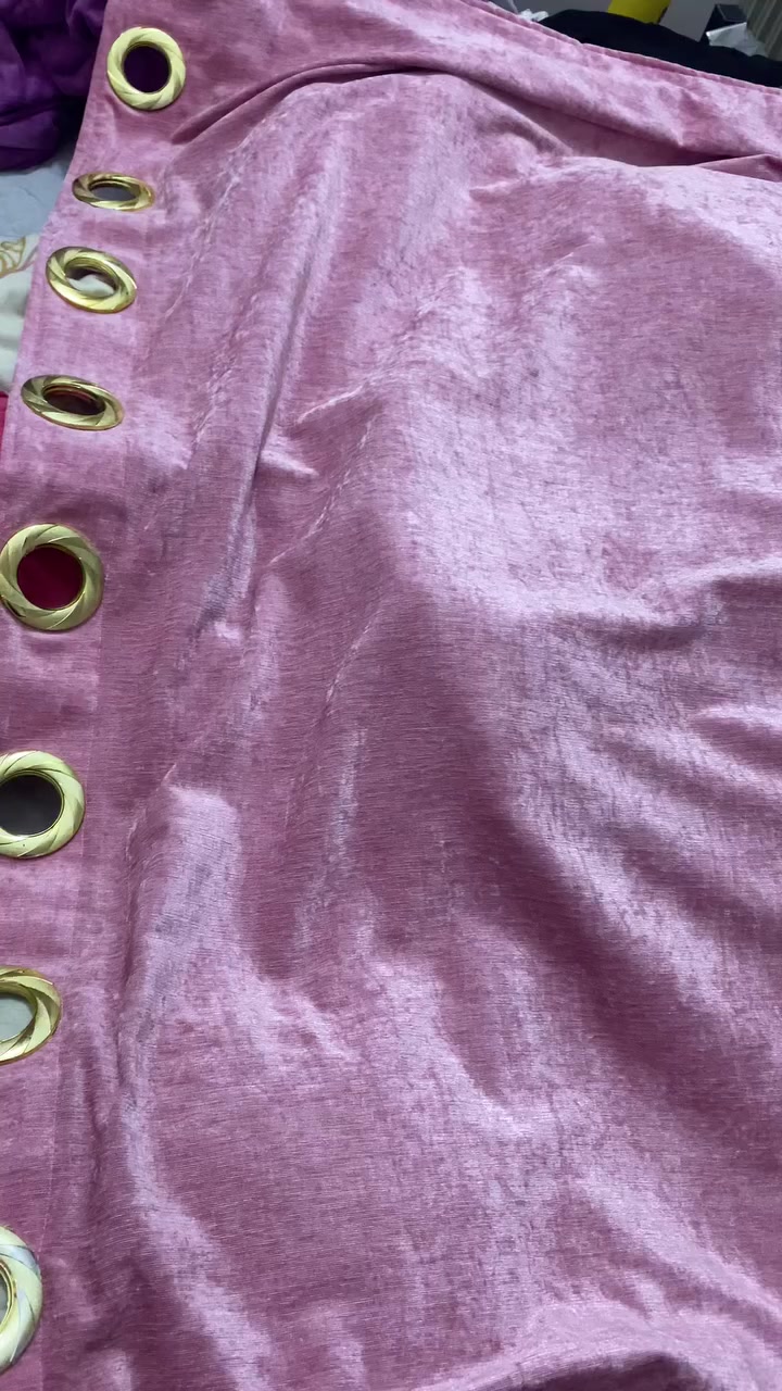 ستائر شاموا ثقيل درجة اولى نظيفات جداً على الفحص تجون و تشوفوهم ما بيهم اي ضرر
الوردي سعرها ٢٠ قطعتين تكفي شباك طلاكتين
الجوزي سعرها ٤٠ حجمها كبير ايضا قطعتين تكفي شباك ٤ طلاكات
الشراي يدخل خاص نرسل الكم رقم و عنوان


**إذا كنت صاحب هذا الإعلان وتريد حذفه لأي سبب، رجاءا أرسل رسالة إلى الدعم الفني**