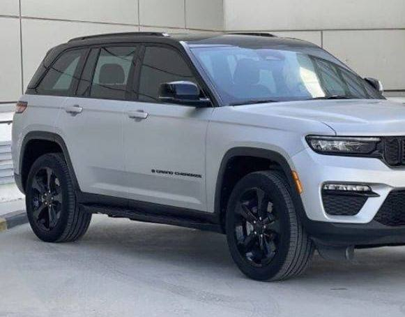 *بإمكان التخريج بكتاب الشهداء
*جيب كراندشيروكي موديـ2024ـل*
*لسعر327 فول مواصفات خليجي كفاله عامه*
سيارة حاليا في الكويت واصل المنفذ سفوان بدون كمرك 
(مكتب الماجد الأستيراد السيارات الوارد الأمريكي والكندي)
(العنوان ، البصرة ، سفوان،  )
ولدينا وكلاء جميع محافظات العراق
اتصال او واتساب :
( حسام الماجد)
***********
‏***********
رابط الكروب واتساب نشر يومي السيارات في دبي 
https://chat.whatsapp.com/DNfmzX564GDHUVJokH19Vy
