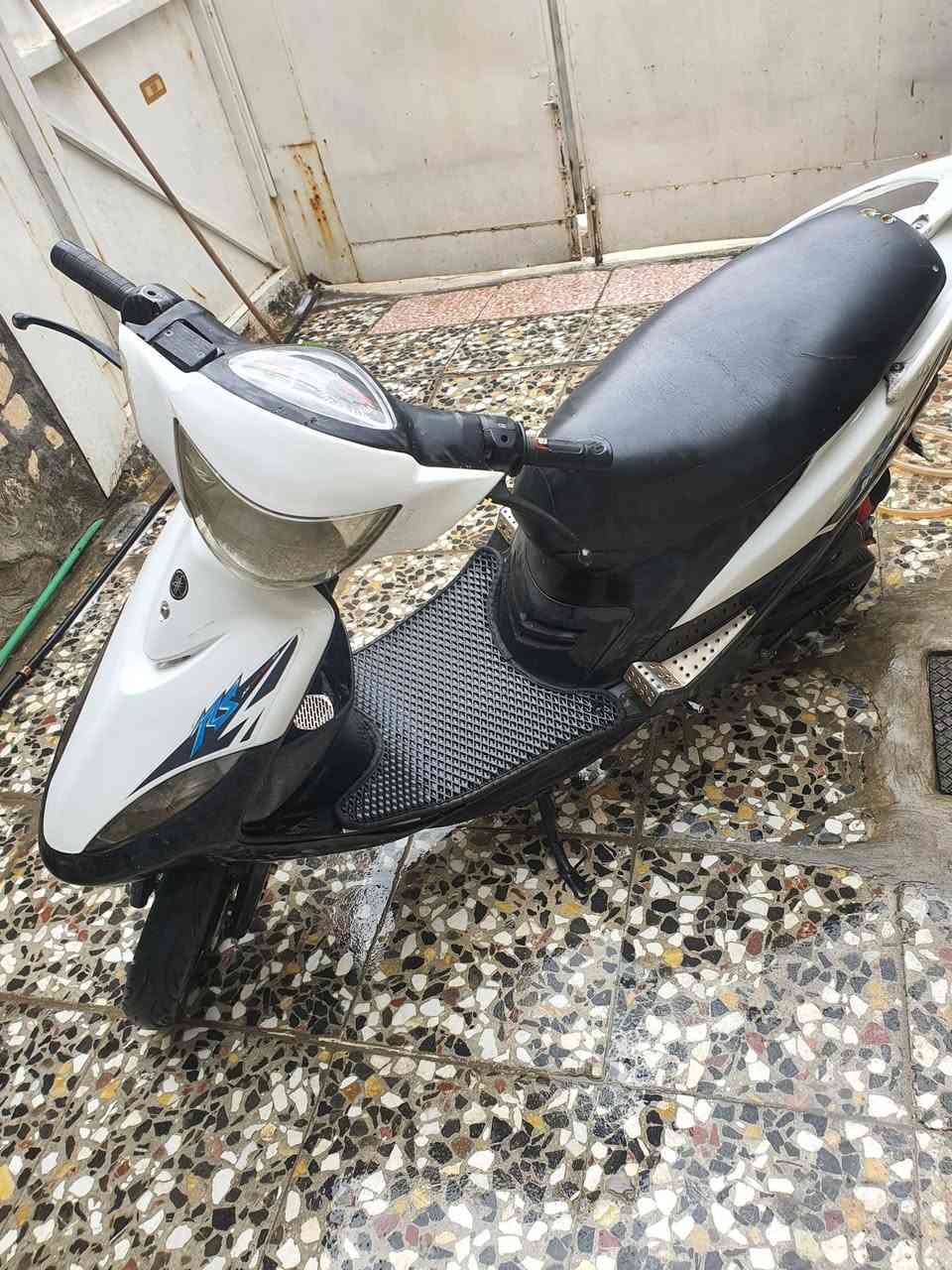 السلام عليكم
دراجة ماكس عدلة ابيض لوك جديدة نكرة سلف كهرباءيات شغالة لايت كشاف هورن جاهزة السعر ٦٠٠الف وبيها مجال العنوان بغداد للاستفسار ***********
