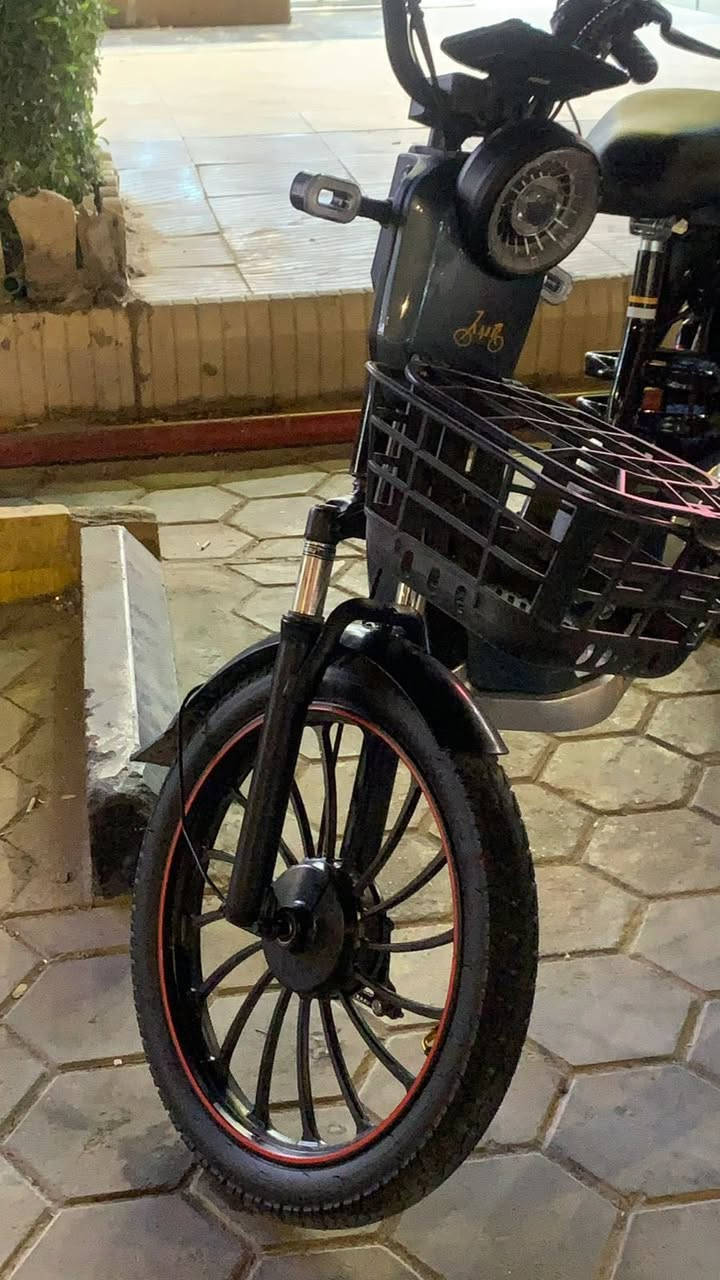 دراجه شحن للبيع
اربع بطاريات شحنه ايمشي 20 كيلو
دراجه نظيفه ومكفوله جديده 
استعمال قليل 
السعر  350 الف
مكاني النجف


**إذا كنت صاحب هذا الإعلان وتريد حذفه لأي سبب، رجاءا أرسل رسالة إلى الدعم الفني**