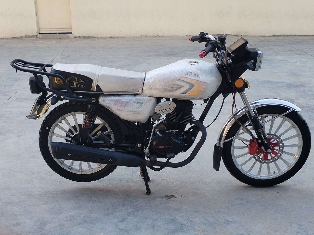 سيفان 5 كير موديل 2025 شكل جديد
ضاغطة وزنجيل 🚧🚧🚧🚧
دراجة نضيفة بمعنى الكلمه من كلشي
كله فول
المكان واسط صويرة
السعر اتصل ودلل ماعدك رصيد رمشلي واني اتصل عليك ***********
