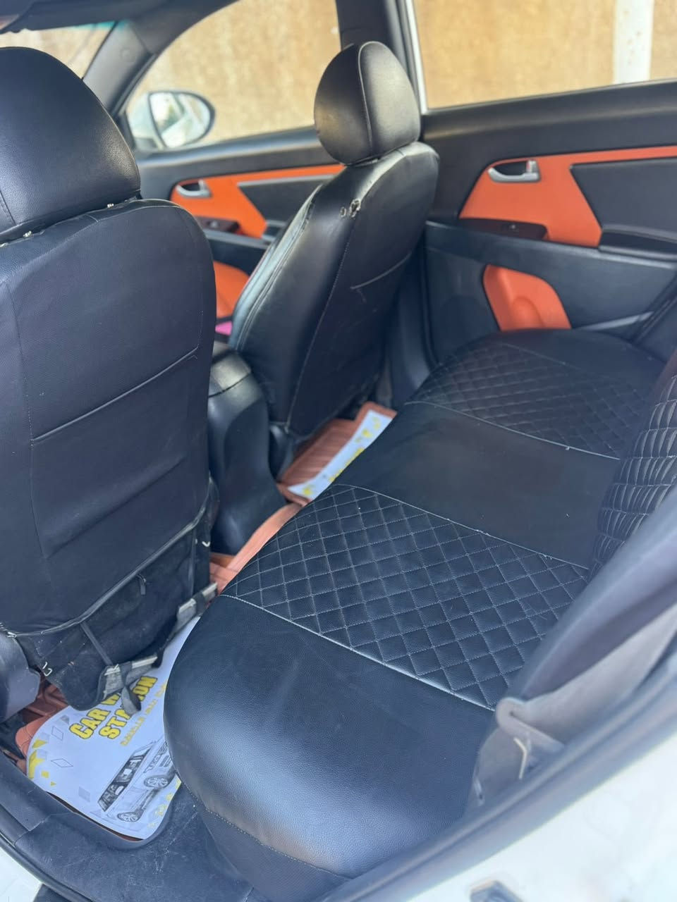 سبورتج خليجي موديل ١٢ للبيع كير مكينه مكفول سونر مرفوق ويا الصور علمنا السونر صبغ فقط و عل فحص السعر ١٣٣ و بيها مجال 
***********
