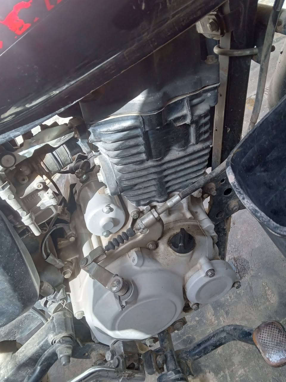 سلام عليكم حبايب دراجه بوكسر مديل و21نازله بل 22رداجه نضيفه بيها  خير من الله السعر مناسب  جدأ والله مستعجل عل بيعه مكاني بغداد  دراجه رقم ونسويه  ***********
