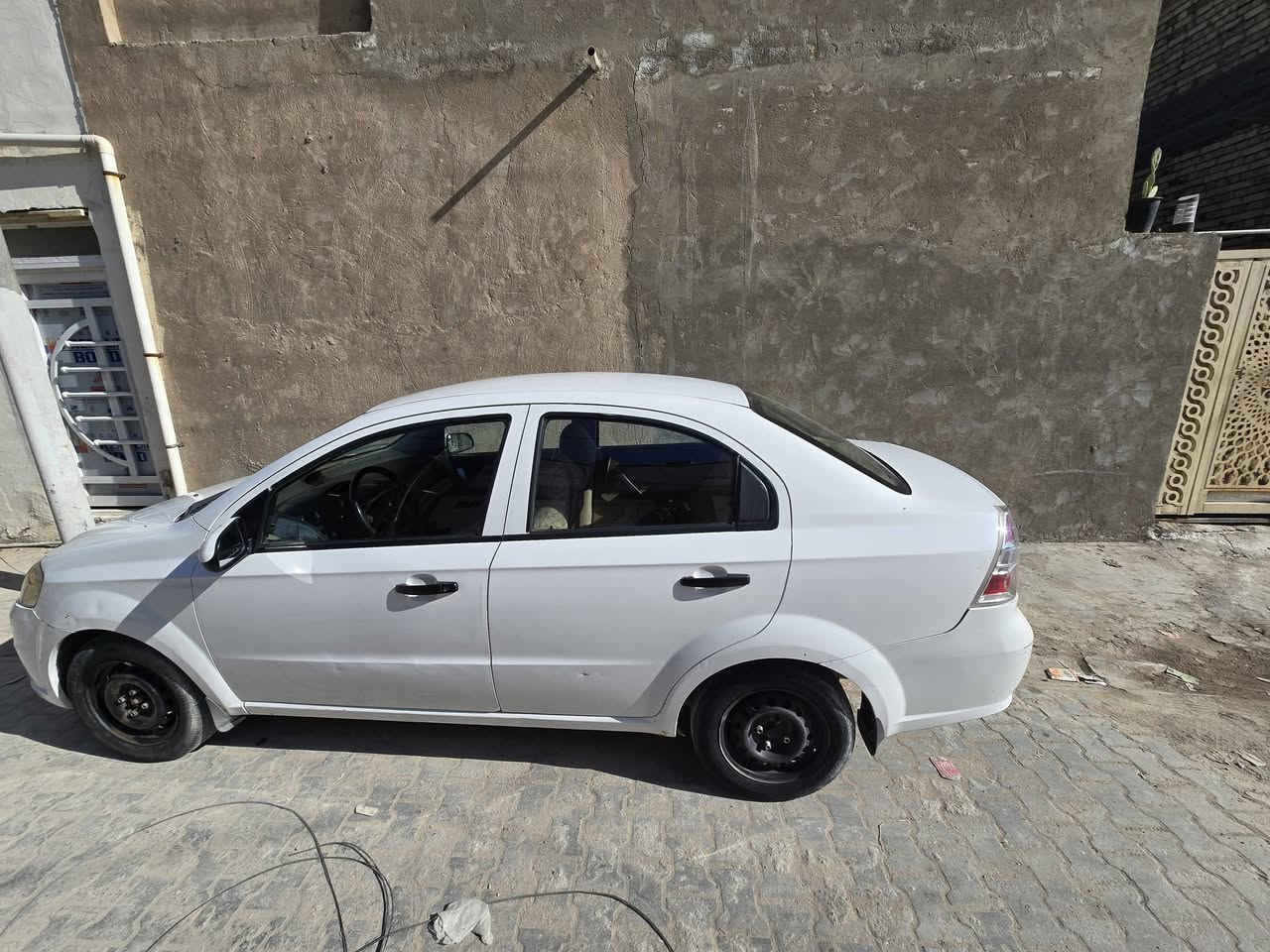 افيو ٢٠١٠ للبيع
السياره كفاله عامه ما عدا بردات موضحات بالفيديو 
المكينه تعبانه مالتها مستحقه حداديه ٧٠ بالميه السياره حلوه
السعر ٦٩ وبيها مجال قليل جدا خواتها ب٧٠ بس لان مكينتها مستحقه السياره باسم اخويه رقم قادسيه مشروع وطني 
الاستفسار الاتصال بالرقم 
*********** واتساب موجود
