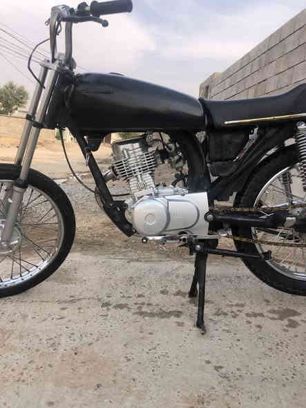 سلام وعليكم  دراجة حربي المكينة 2025 قبل ٥اشهر من شديتهة  مبدل بس ولفات
السعر ٤٥٠وبيهة مجال قليل حك الجية   المو شراي  لا يجي ويدوخني هاذة رقمي بي وتساب  ***********
