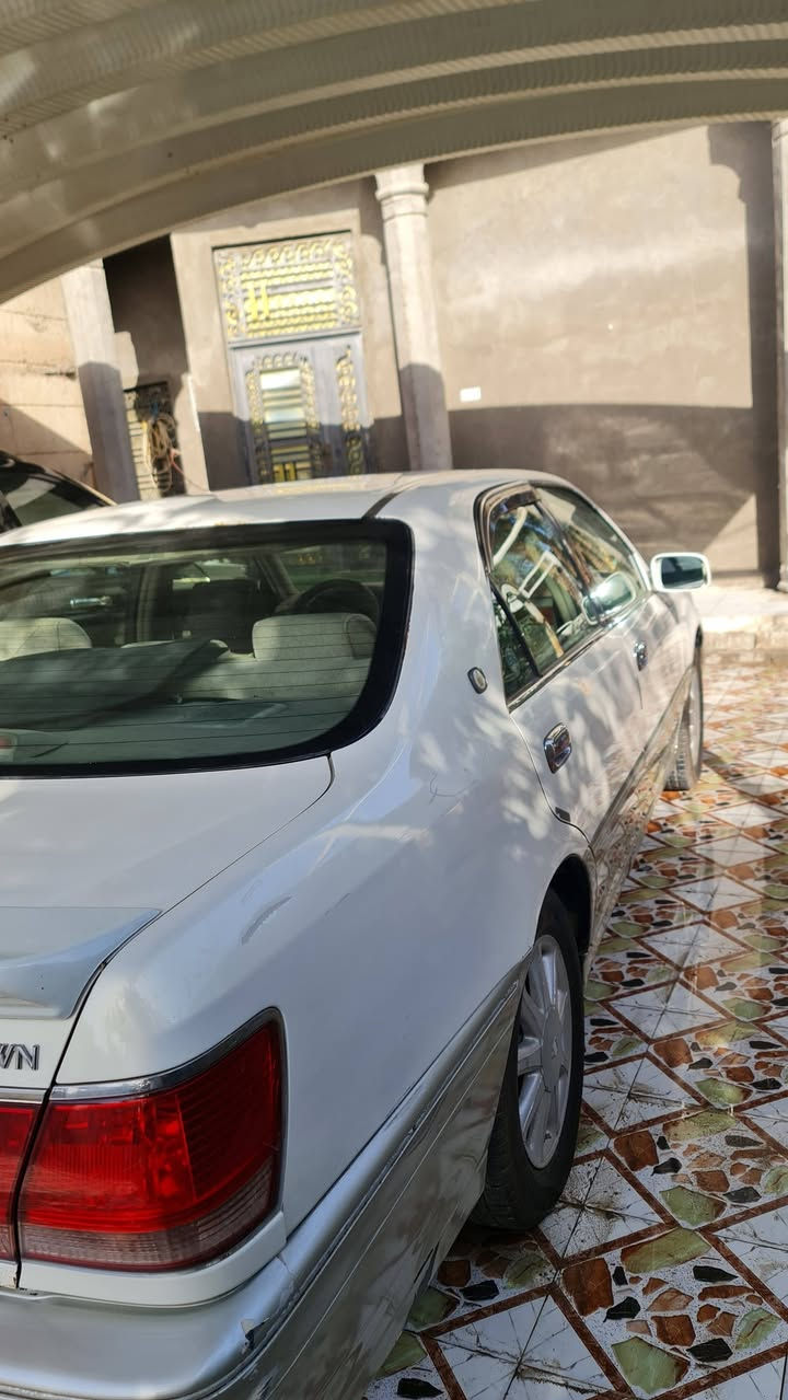 سلام عليكم 

ملكة جنون موديل 2003  

رقم بصرة انكليزي الجديد (شرط التحويل)

مكينة vvti 2500 ام الكلاص الابيض (مكينة جديدة وارد يابان شادهه على ايدي ماشي عليهه تقريبا  8 الاف ) 

حدادة + تايرات جدد ايضا .. 

تبريد منظومة جديدة بالكامل (كومبريسر + الراديتر الامامية + فابريتة + غاز فرنسي الاصلي ) 

السيارة اكفلهه من الاصوليات ونقل الجثة والكص . 

بيهه ضربة بالجاملغ الامامي جهة السايق وبيهه اماكن صبغ .

السعر 118 $

المكان / البصرة / ابي الخصيب 

للأستفسار الاتصال على الرقم : *********** 
متوفر واتساب .
