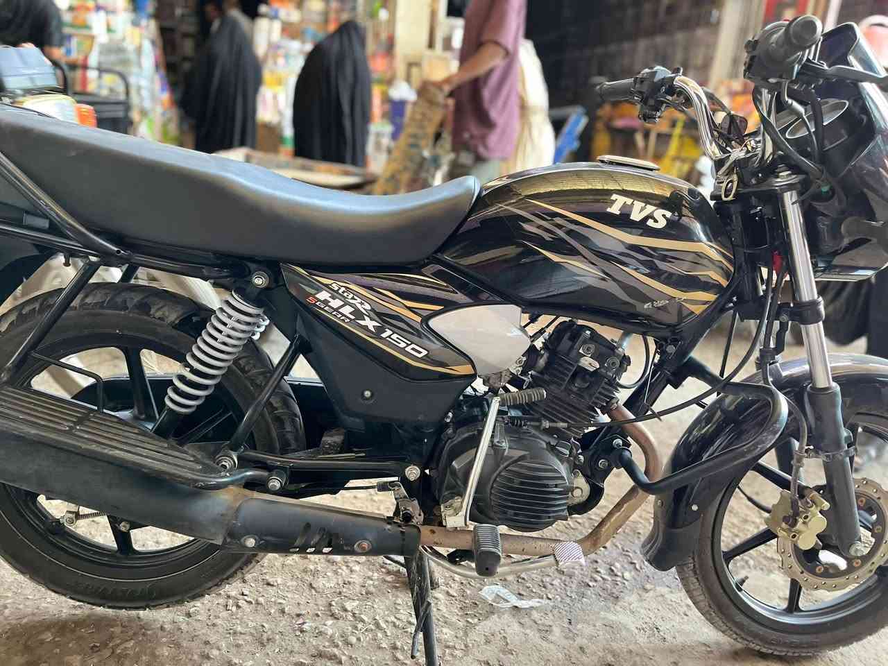 سلام عليكم اخوان دراجه TVSمديل 2023صار شهرين من مطلعها وكيلها نوار باقي التفاصيل خاص الرقم ***********

