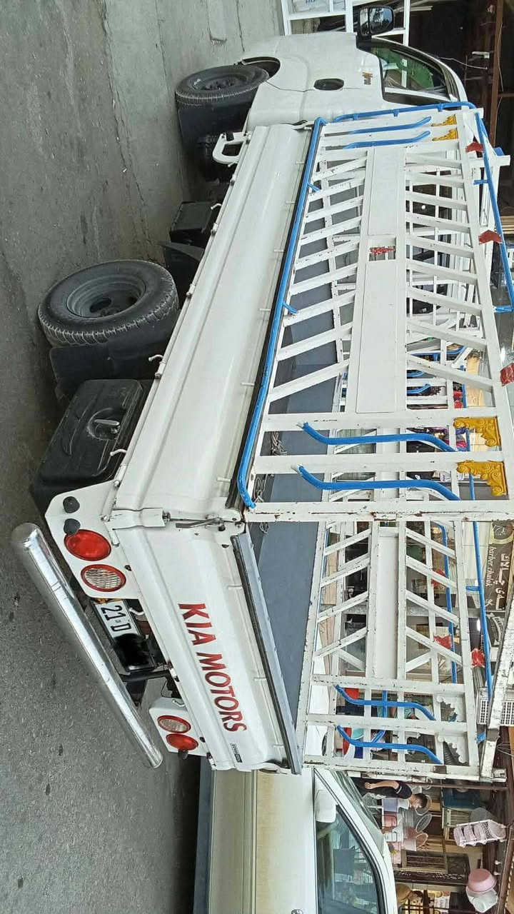 کیای 2700مۆدێل 2015نمونە یە لەجوانیا نیوەی دەرگاوڕعوبەکه ی هه ندێ بۆیاخی هه یە سۆنەرم داناوە گێڕو مەکینەو عەکسل وشانسی بە شەرت مەکینەی کەمی بوخاری هه یە تەبریدی ساردوگەرمی ئیش دەکات شەش تایەی تازەیە سەنەوی تا مانگی6 ی 2027تازەیە چرکەی تیانییە ژ.م....***********
تێبینی:تەنهاچەمچەی لەگەڵ نییە. السليمانية, العراق
