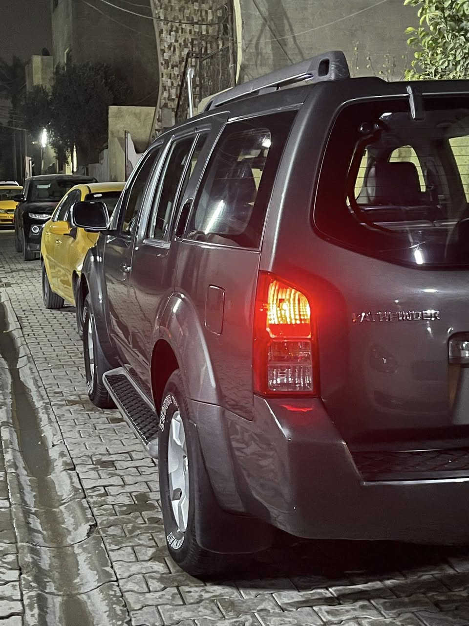 سلام عليكم نيسان باتفندر ٢٠٠٩ خليجي مكفوله  صدر أمامي خلفي جديد  تخم تاير جديد تبريد ثلج ❄ دشبول ارماده ٧راكب كشنات جلد  سياره بسمي رقم بغداد جديد هزه جديده تحويل مباشر سياره كامله العنوان بغداد
السعر ١٠٥ 
***********
