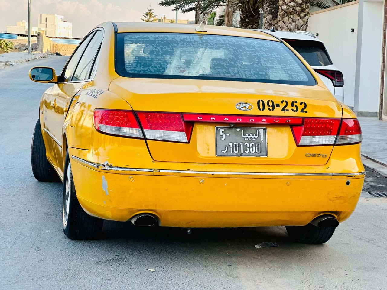ازيرا  تاكسي للبيع 🔥محرك 2,7 اصلية 🔥تشاركية خالص اخدم طول🔥محرك كمبيو ربي يبارك🔥 خالية من السوس🔥5ديسكو مفتاح لارم 🔥السعر9800✈️
رقم الهاتف/092,7643999


**إذا كنت صاحب هذا الإعلان وتريد حذفه لأي سبب، رجاءا أرسل رسالة إلى الدعم الفني**