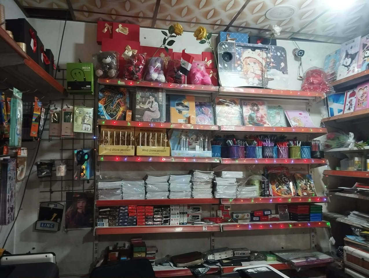 المكتبة للبيع لعدم التفرغ لها 
تحتوي المكتبة طابعه HP 477
طابعه EPSON 5790
لابتوب لينوڤا +جهاز كبس هويات
35 رف +ثلاث ميوزا المنيوم 
ميز مكتبي وتحتوي على كاميرات وبلازما 
السعر 6500000 وبيها مجال بسيط العنوان حي القدس قرب صيدليه الصفاء


**إذا كنت صاحب هذا الإعلان وتريد حذفه لأي سبب، رجاءا أرسل رسالة إلى الدعم الفني**