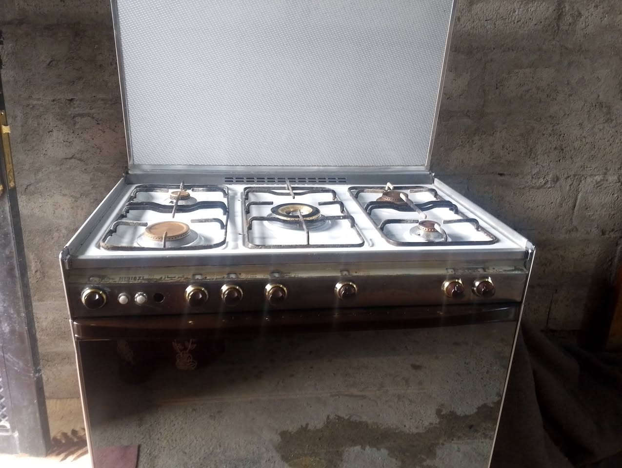 طباخ كريازي مصري شقال بل شرط معا ضمان لمده شهر سعر 190وبيه مجال قليل لاتصال ***********
