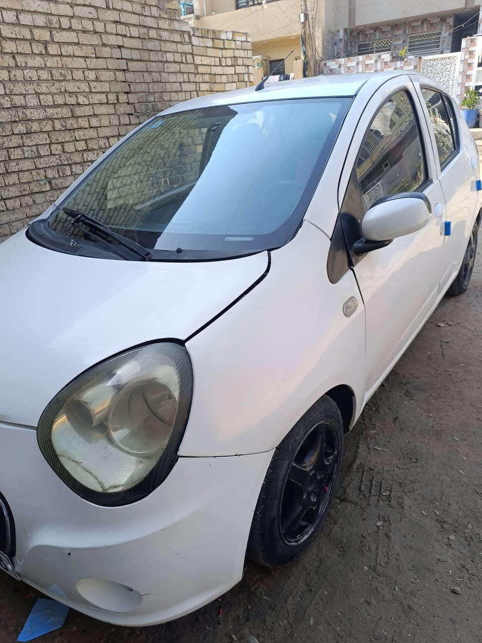 باندا مديل12 رقم انكليزي باسمنة مصبوغة حزام محرك صدر كهربأيات  ممتازة.... نقص تبريد والكير مابي مشكلة فقط النمرة الرابعة متجي  للعلم حيل معتنية بيها بس مطرة على بيعتها وبسعر جدا مناسب ب38 مكاني..... البياع للجاد يتصل ***********
