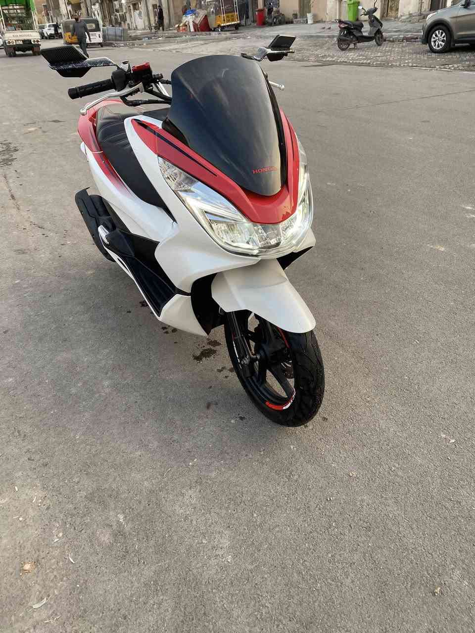 السلام عليكم دراجه بي سي اكس جيل الثاني KF مكينة 150ماشيه ٣٩ الف حقيقي دراجه نازله من معرض دبي بالاعظمية مكفوله كفاله عامه الدراجه جديدة عارضه ١٨ ورقه وبيه مجال *********** مكاني م الصدر
