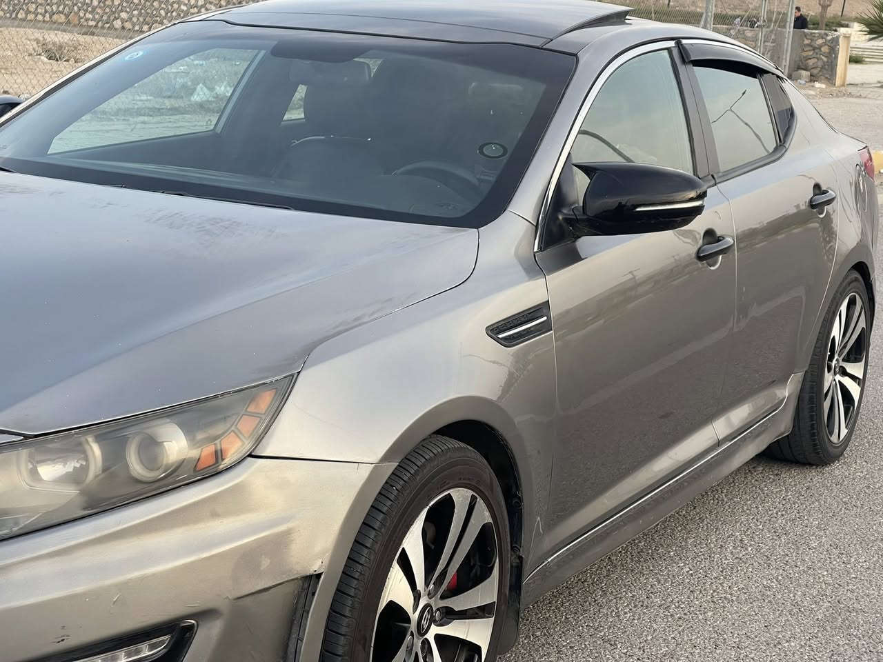 السلام عليكم 
اوبتما موديل 2013/فئة SXL
رقم بغداد مشروع وطني 
مكينة 2000تيربو لاتنقيص ولا تبخير 
المواصفات
سقف بانوراما 
مرايات اوتماتيك 
أشاير بالمري
تحكم ستيرن
كشنات جلد رياضي
تبريد كشنات وتدفئة 
كشنات خلفيه تدفئة 
كشنات خزن 
بصمه أبواب
بصمه تشغيل
شاشه كبيره 
دبل صالنصة 
شاشه اعطال
لايتات LED
السياره اعلى المواصفات بالاوبتما بيها
بدون حادث السياره بيها رش ٣قطع مكفوله من حادث دواخل 
السعر 106$ وبيها مجال  والمعاملة بعد المعاينة 
***********
مكاني الفلوجة
