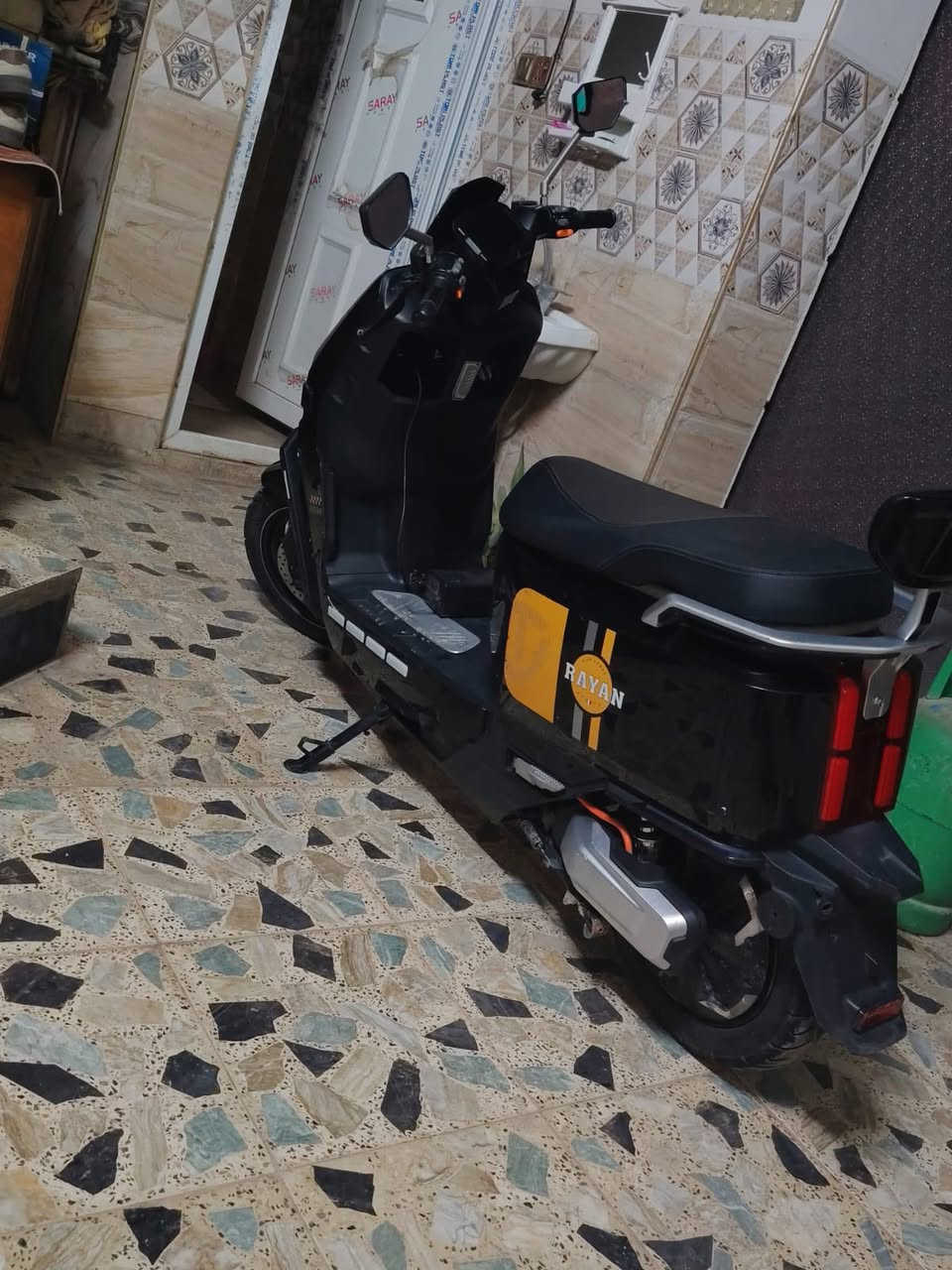 دراجه ريان للبيع دراجه نضيفه. سعرهه 750  العنوان بغداد قرب جسر دور التاجي  رقم صاحب  دراجه. ***********
