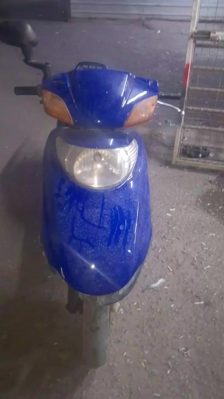 السلام عليكم دراجه للبيع اللي يريدها بخير ويتدلل دولفين ياباني اللي يريدها انا خدمته جميع تفاصيل على الواتساب ***********
