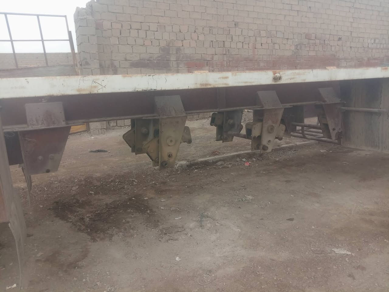 للبيع شاصي عربانه ١٦ كامل جديد مكفول من كسر وفطر طول ١٢ ونص  سعر ٢٥ ورقه وبيه مجال مكان الفلوجة ***********
