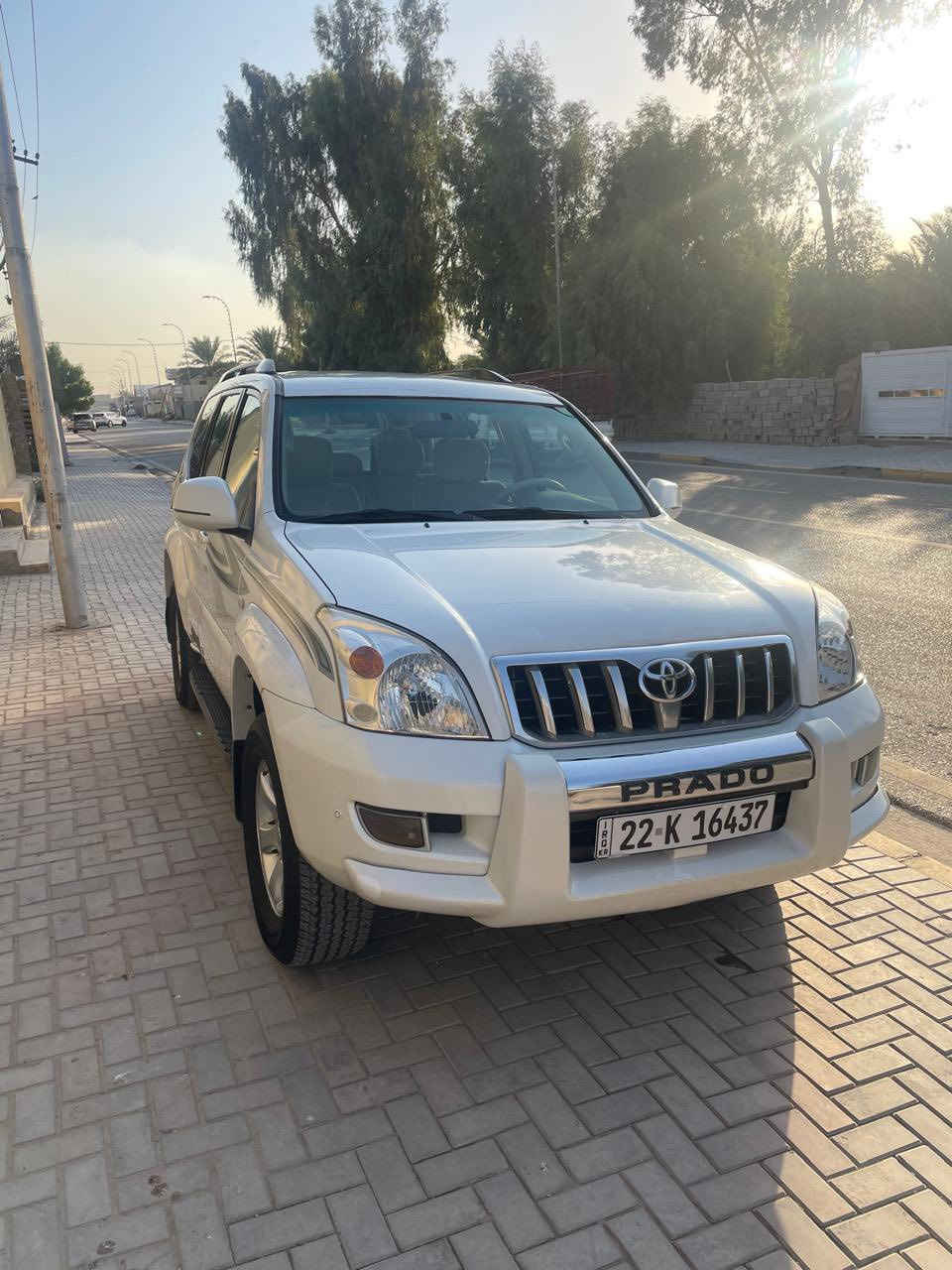 السلام عليكم برادو 2009 لون ابيض صدفي السياره مكفوله كفاله عامه شامله الكير والمحرك مابيه اي نقص 
محرك 4000 v6 
السياره vx 
دبل اكسل
 دبل تانكي
كشن جلد 
رقم السياره شمالي سعره 175  مكانه واسط الزبيديه
***********
