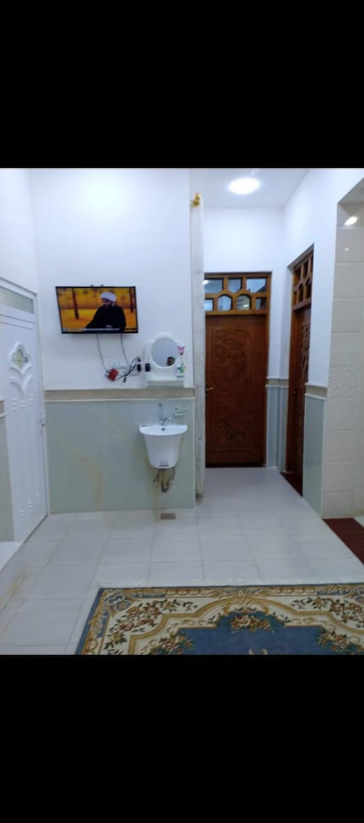 سلام عليكم خوان بيت البيع المساحه لبيت 100مربع ركن بنهاوند لاستفسار ***********
