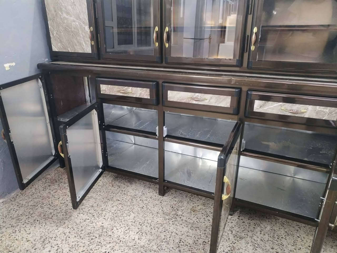 كاونتر مترين الأرضي والملحق والسنك متر ونص نضافه فول فول  مواد شغل ثقيل  السعر 340


**إذا كنت صاحب هذا الإعلان وتريد حذفه لأي سبب، رجاءا أرسل رسالة إلى الدعم الفني**