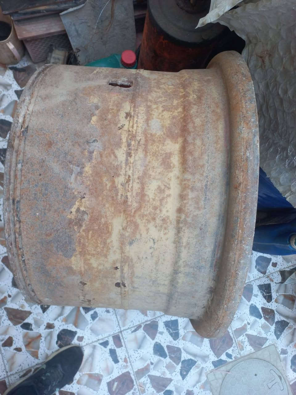 وياله شفل كاوسكي ٧٠ عدد ٢ انضاف فريم شفل كاوسكي ٨٠ موديل ٩٩ مكفول من فطر او كسر او الحيم مكان رمادي تواصل على *********** @

