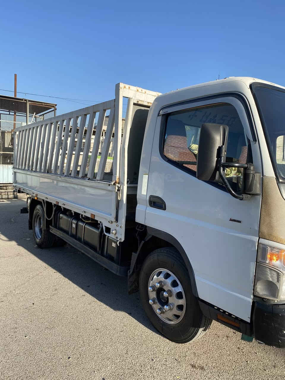 سلام عليكم للبيع كنتر 2013
دبل تانكي محرك مكفول سياره جاهزه للشغل للاستفسار***********
