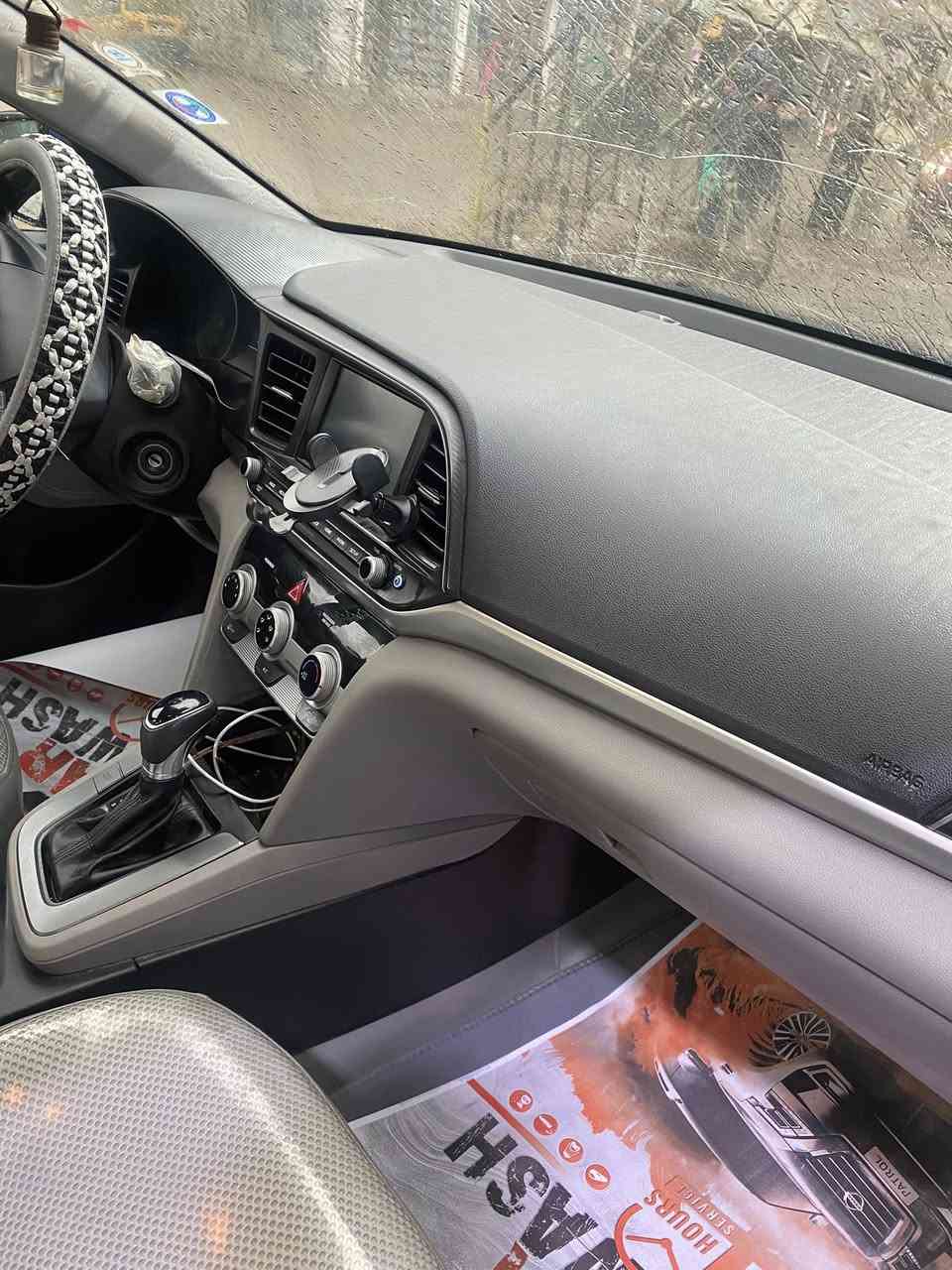 سلام عليكم اخوان انترا موديل 2019 
بيه صفحه صبغ  كير مكينه مكفولا صدر جديد سياره تخم تاير كهربائيات فول 
العنوان بغداد الامين السعر 120 $ 
***********
