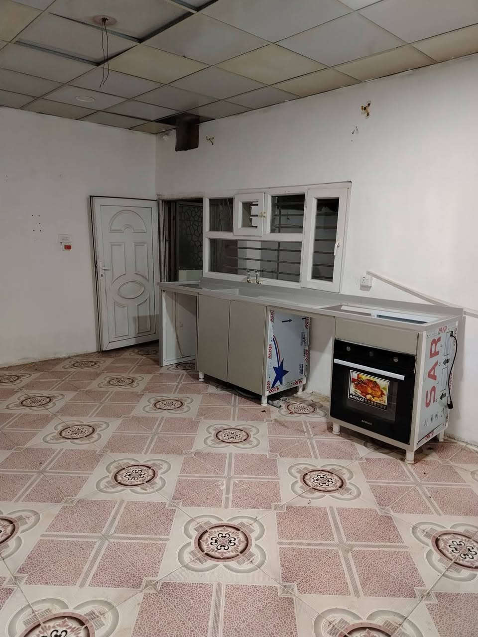 دار للايجار مستقل
مساحه 340متر
يصلح الروضه او سكن عائلي
عنوان كركوك حي العسكري خلف جامع المعراج على حديقه يطل
سعر 375الف ماء وكهرباء على صاحب الدار
للتواصل
***********
*********** ابو مصطفى يايجلي
