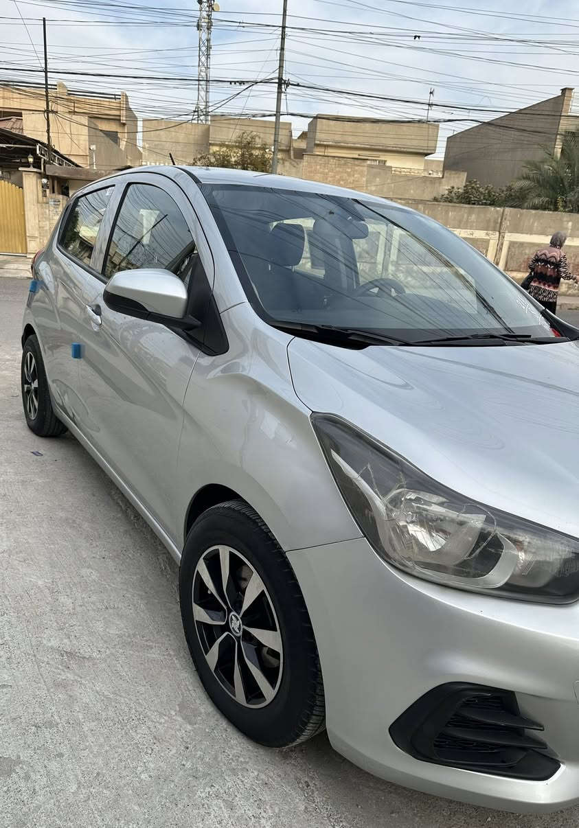 للبيع 
شوفرليت سبارك مديل 2018 ماشية 78 mi سيارة بدون صبغ بيها بارد حييل نظيفة شاشة كاميرا مانع انزلاق باسمي شرط التحويل السعر 100 
تواصل ***********
