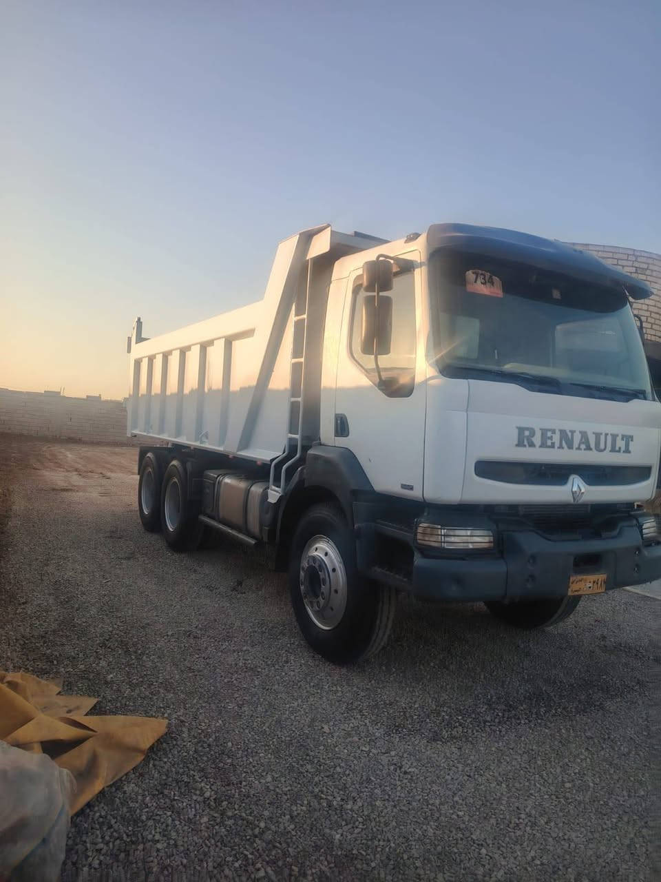 رينو سكس مديل 98 مجموعه جيئف مكينه 385 مواصفات دوله سياره تخم تاير  مكفوله  من كلشي جاهزه لشقل ***********//***********((
