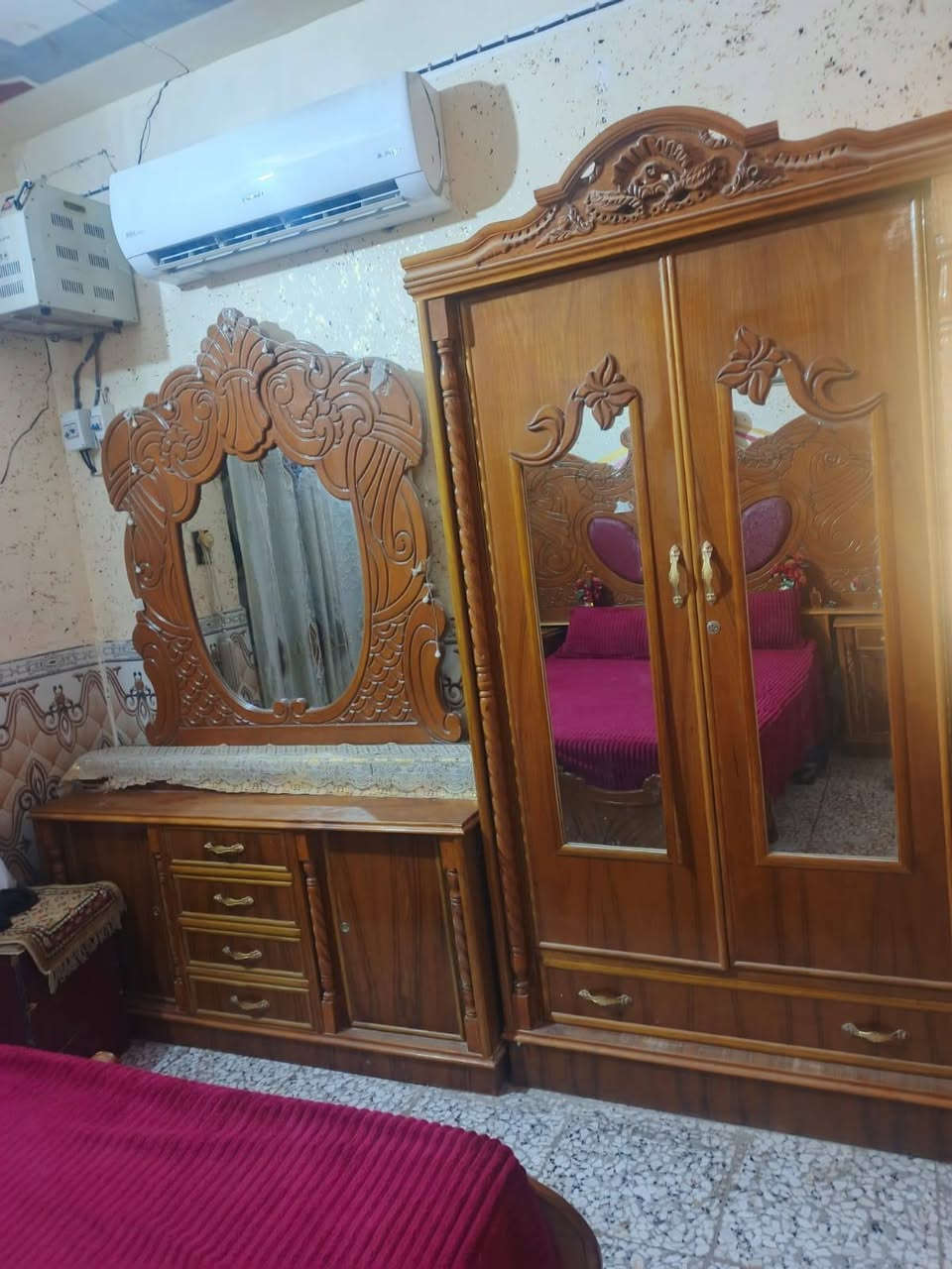 غرفة تزكام للبيع نظافتها  100/100  كلش جديدة رايديها 1250 وبيها مجال للإستفسار   ***********
