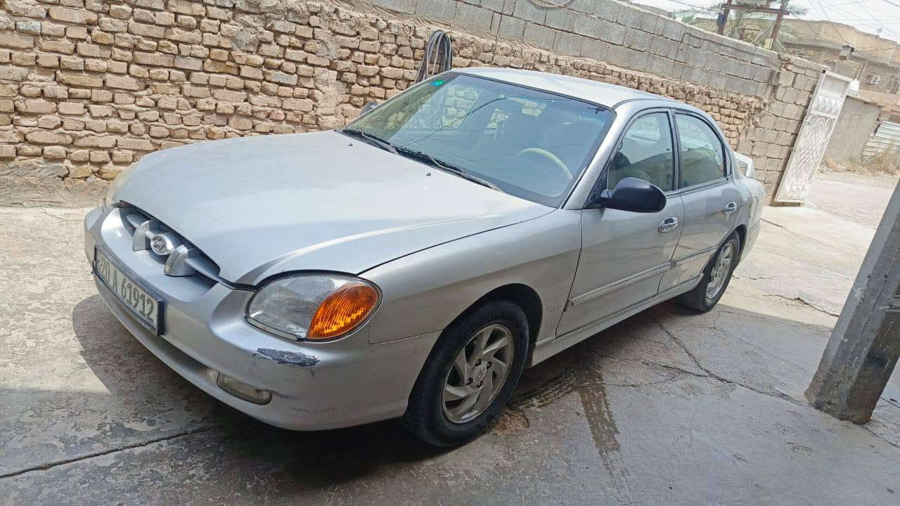 سوناتا 2001
محرك الفين 
رقم ديالى انكليزي 
صبغ عام 
بدون طخة فقط بالجامغ الخلفي الايسر 

محرك وكير جيد جدا 
تبريد بي ليك 

السعر 55 ورقة وبيهة مجال 

العنوان : تاجي الصابيات

***********
*********** 

ارقام صاحب السيارة 
اي معلومة او استفسار خابر عل ارقام اني مجرد مكلف بالنشر

